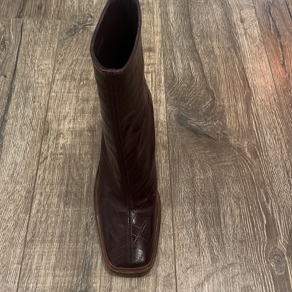 Topshop Croc Leather Booties (Made in Spain) - Picture 6 of 13